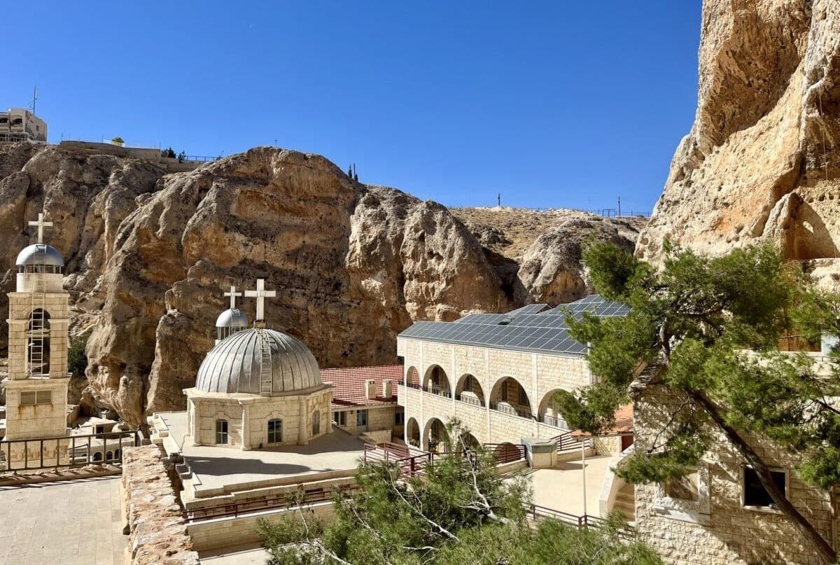 دير سركيس وباخوس